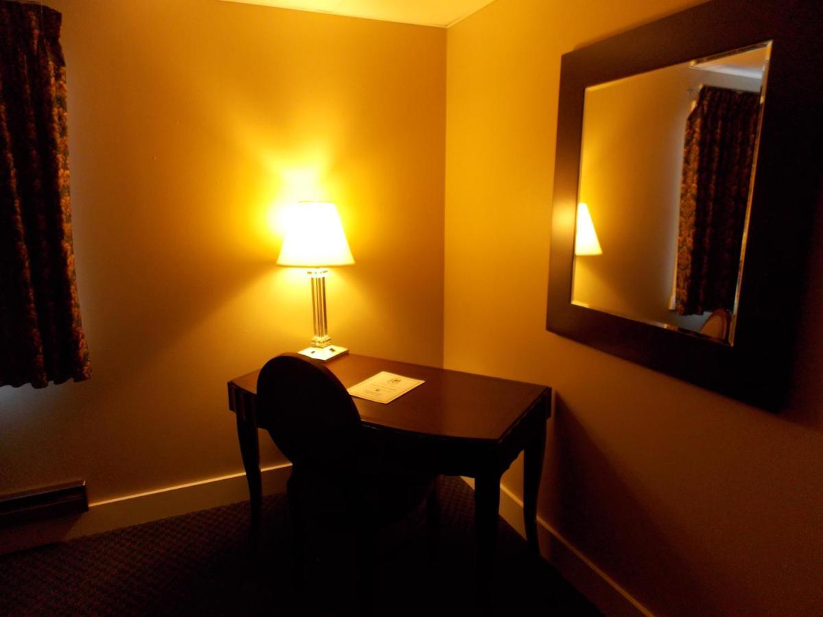The Washburn Inn エクステリア 写真
